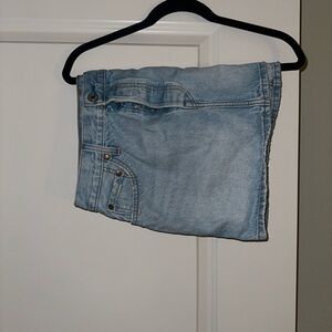 Levi’s Light Wash Denim Skirt